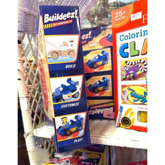 Buildeez! Easy Wooden Model Set Blaze Race Car For Kids 25+ Piece Set Ages 6 + - Picture 4 of 4